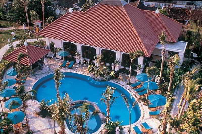 Novotel Solo Екстериор снимка