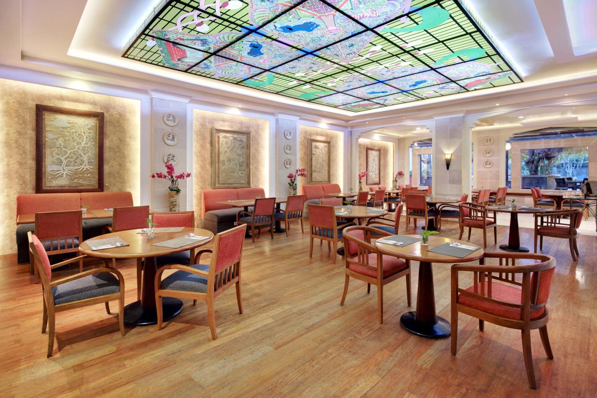 Novotel Solo Екстериор снимка