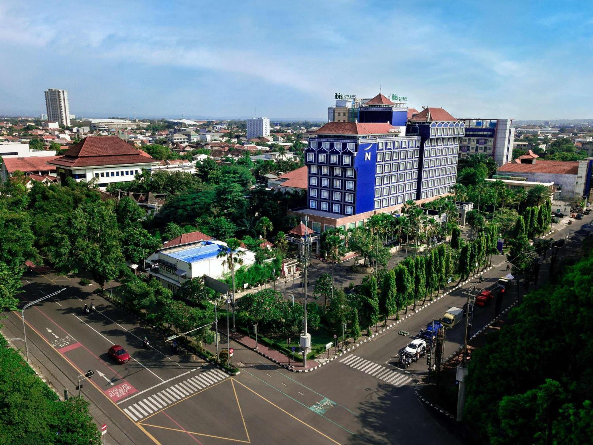 Novotel Solo Екстериор снимка