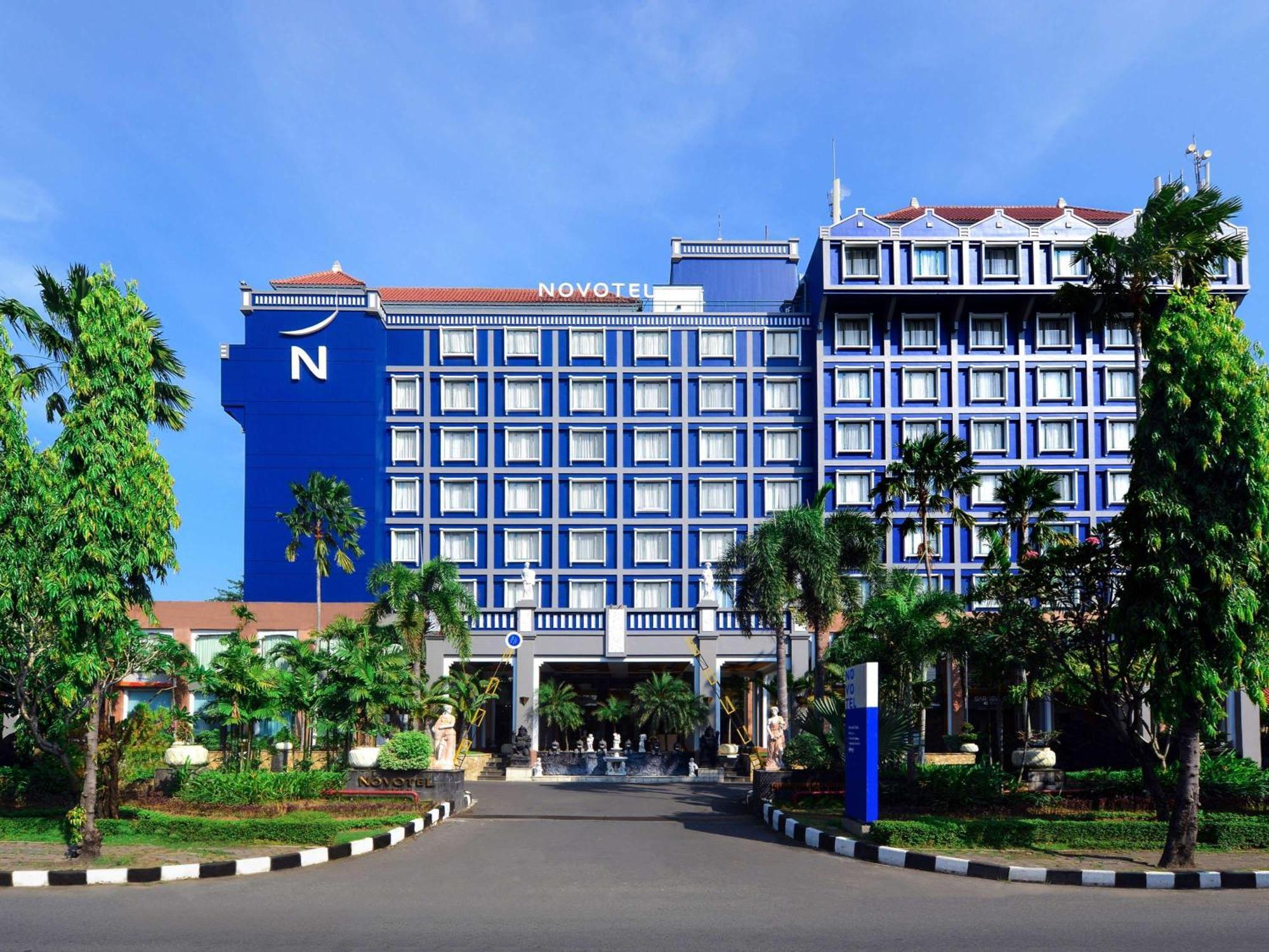 Novotel Solo Екстериор снимка